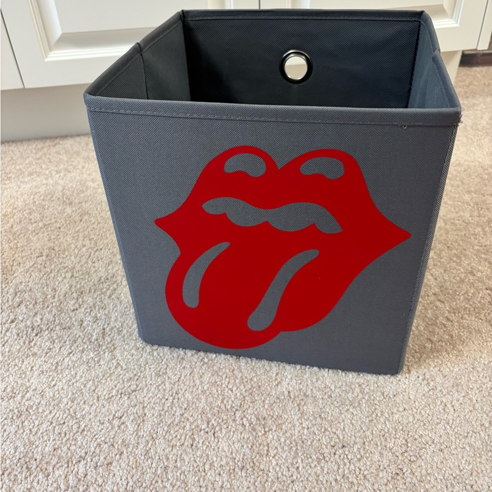 Gray Storage Bin with Rolling Stones tongue design